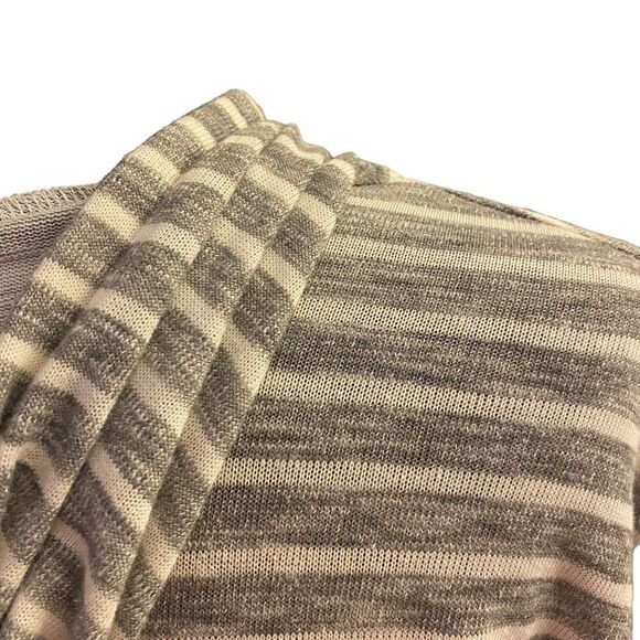 Entro Blueish Gray and White Lightweight Hoodie Top 3/4 Sleeves Sz M - Picture 9 of 13